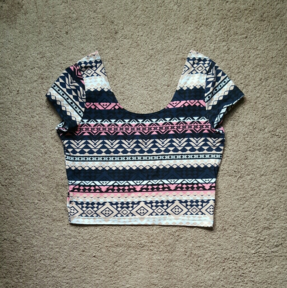 Charlotte Russe Navy Blue/Beige Print Crop Top